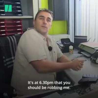 Man convinced thieves to come back later