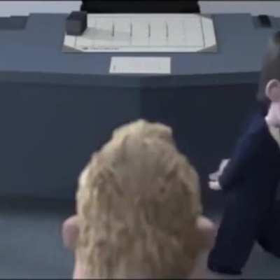 Aviso:audio estourado