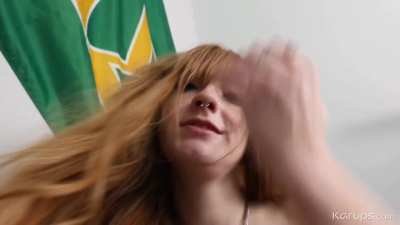 Amber aide son beau-frère à devenir populaire