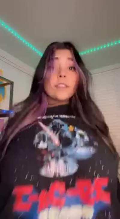 Am I the curvy type of girl you’d want to creampie?