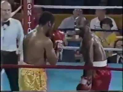 Dwight Muhammad Qawi taunting Leon Spinks