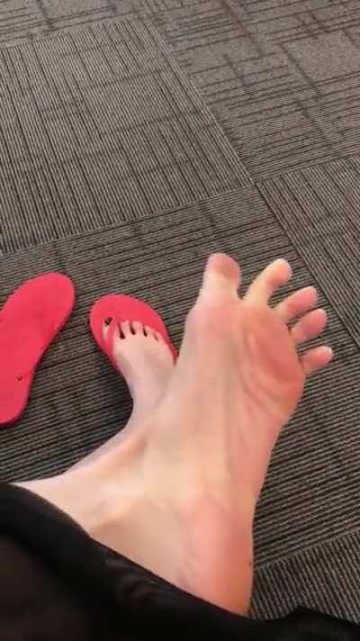 Waiting in the lobby the other day for my new phone