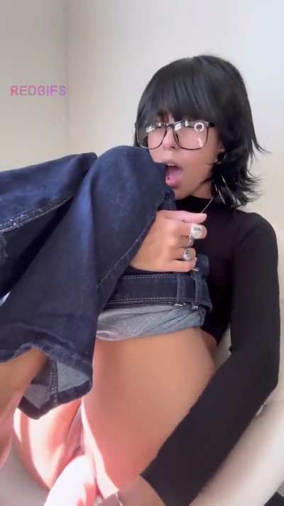 No trading, dm me, selling, discord, telegram links. Violators will be permanently banned.