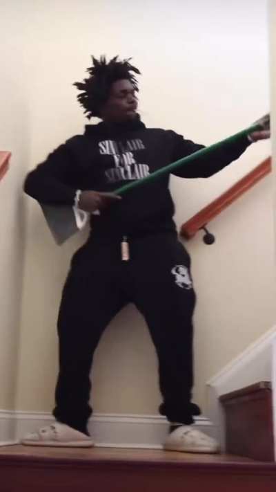 Kodak Just enjoying his rich life