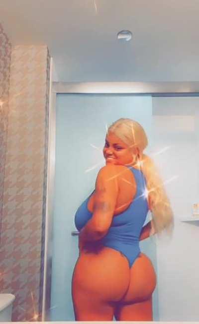 From her tipsnaps 🥵😍