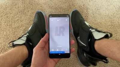 Google Assistant Learned to Tie Sneakers