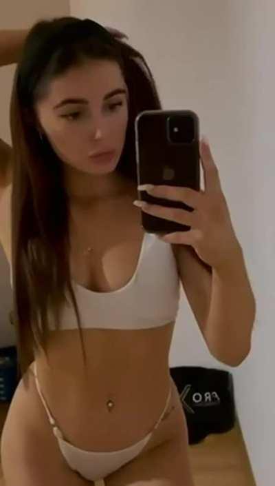 Smash or pass?🥺🥺 (OC) 18y german please be honest