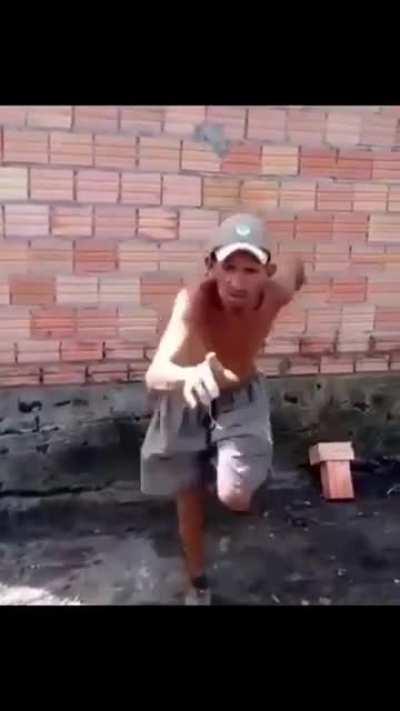 Brazilian construction worker got moves.