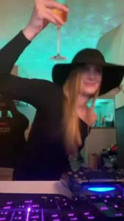 Dancer sjokz (2)