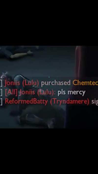 peacefull doggo viciously Attacked by evil bot laners.