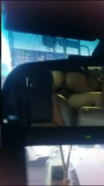Fucking in the Uber during a traffic jam