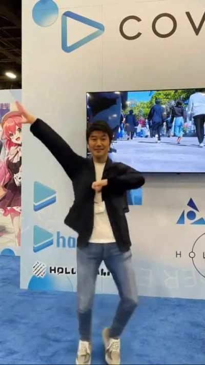 Don’t let dancing Yagoo distract you from the fact that Pekora bought a fucking monkey