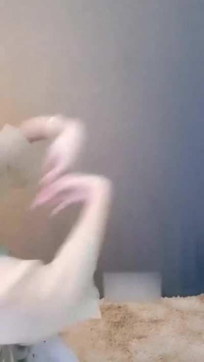 I don't trust these hands.