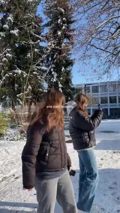 Merry fcking finals week 🎄