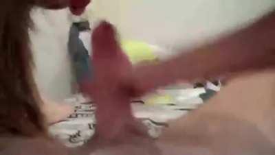 Made his dick disappeared when he give her a throatpie