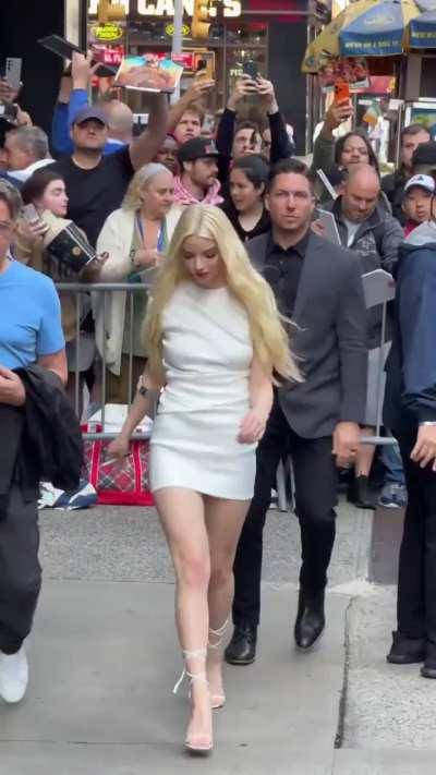 Anya leaving the Good Morning America show