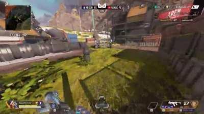 My mates on discord are waiting for me to die .. but i ended up with 14 kills