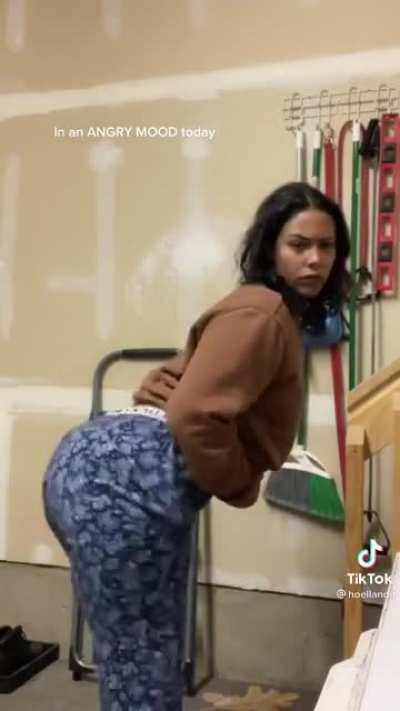 Why do I find this hot 🧐