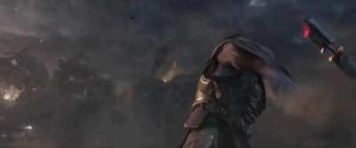 Wanda broke Thanos' sword which is made from Uru, meaning she can also destroy Thor's hammer.