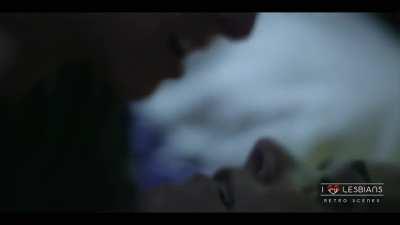 Retro Scenes: Amy Landecker & Melora Hardin - 