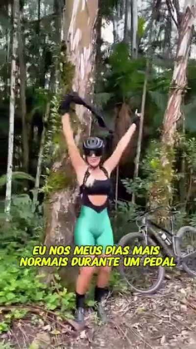 Patyferreira em seu momento aventura 