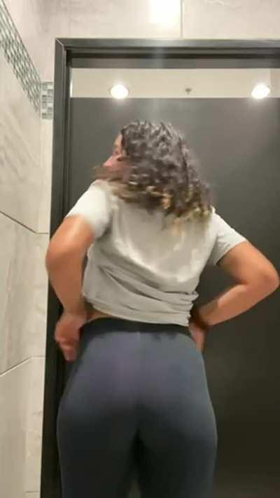 I love to get naughty in the changing room