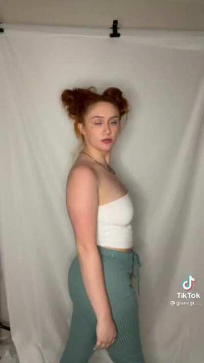 thick lil ginger girl