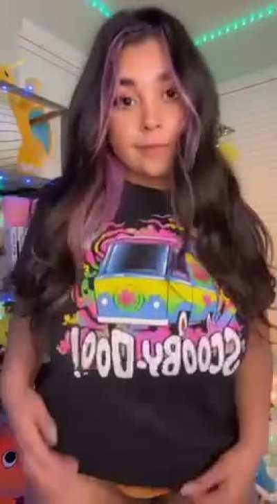 Say “Hi” and I’d send you nudes to cum on💦