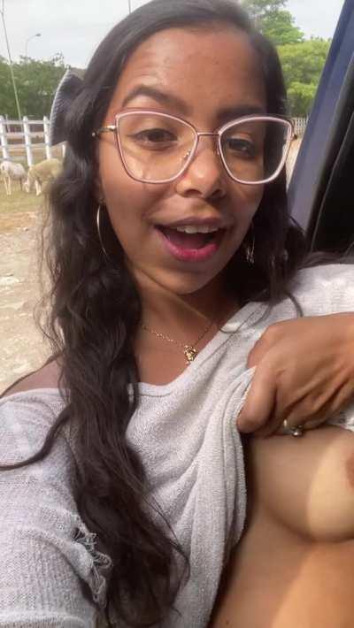 i know its weird to have a flashing kink but thats just me doll