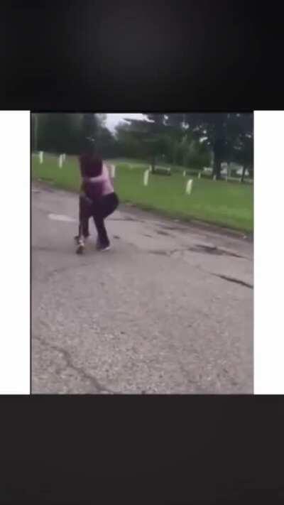 Did not expect that🤯 she GOT bodied