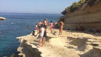 I think of this video every time I listen to the song so I decided to make it a reality