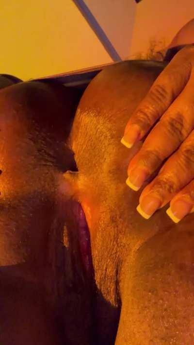 Do you like the surprise under my mini skirt ? 🥰