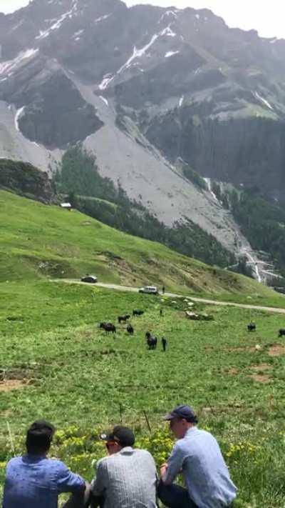 Happy Birthday Switzerland! May the next generation continue to leave and transmit our beautiful traditions !