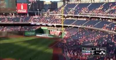 [Highlight] Kyle Schwarber has hit his 10th bomb in 9 days