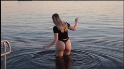 My all time favorite clip of her 🍑