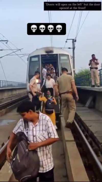 darwaze samne khulenge