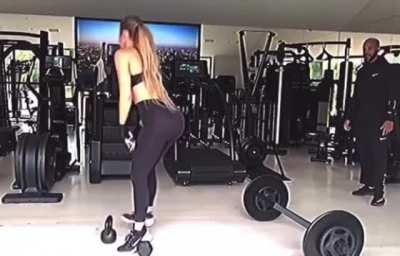 Fit Bubble Butt 🍑🍰