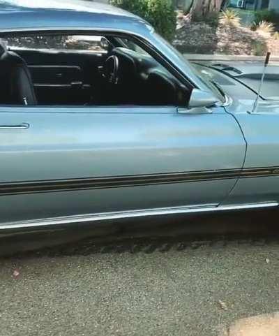 '69 Mach1 351w (sound)