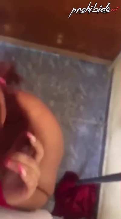 Latina gives her boyfriend a nice blowjob