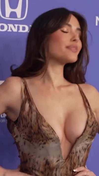 You come to my house and my Mommy Madison opens the door, What's your reaction?