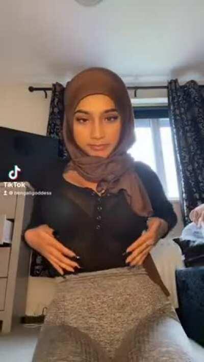 I’ve never uploaded a naughty tik tok to Reddit before!!! I hope you guys enjoy 🥰💕