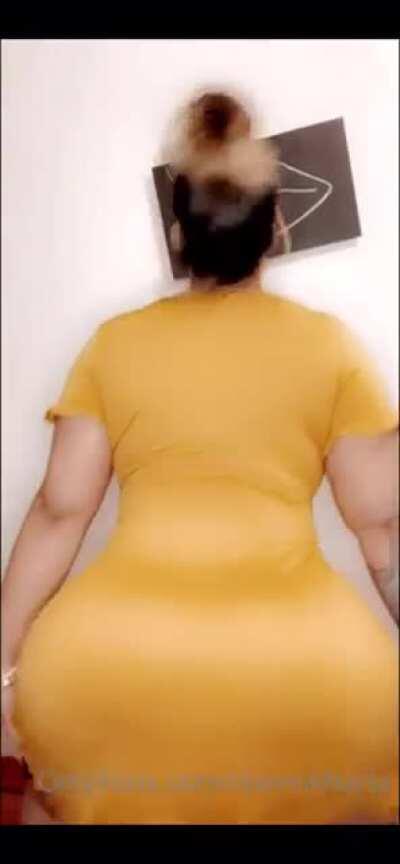 FAT BOOTY DK ASS-SHAKE 🍑😭😫😍