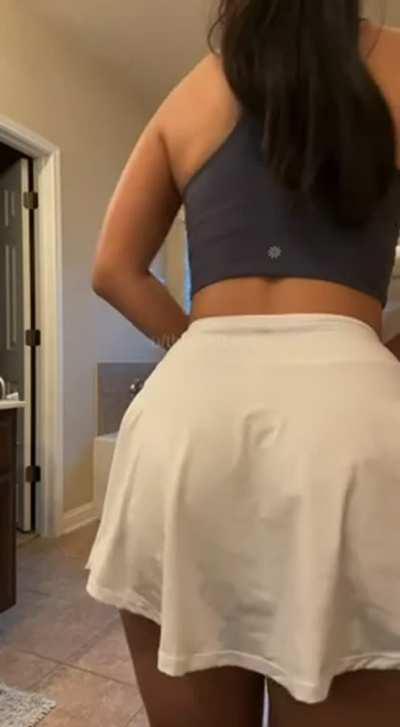 Let’s make a tennis bet! Winner fucks loser?