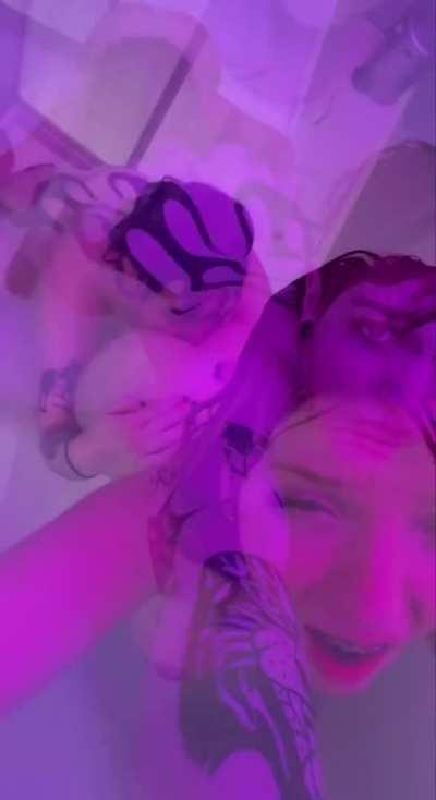 took turns eating each other out in the shower