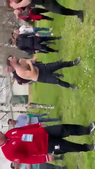 English boxing coaches settle beef.