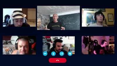 En clase con los panas