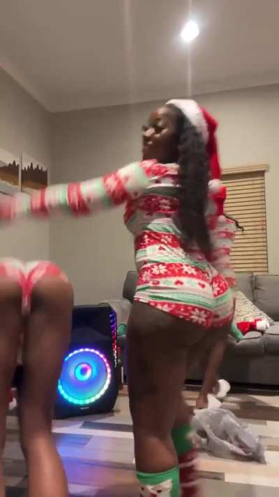 Happy Holidays from @thatdamn.neshapt2