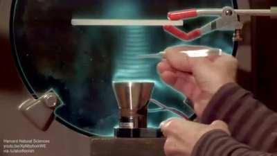 Visualising acoustic levitation standing wave with Schlieren optics