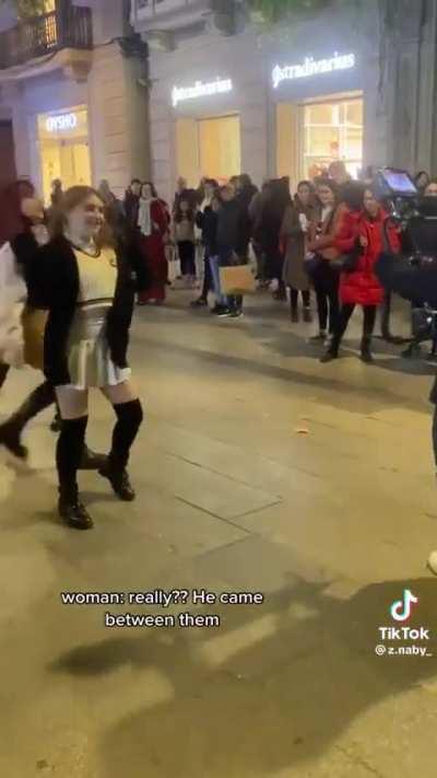 Oh no! Someone walk in a public place😨