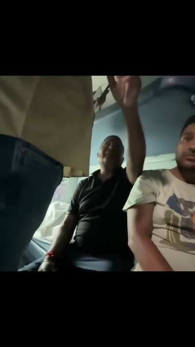 Man pulls the chain of 13238 Patna-Kota Express, starts arguing with Train manager